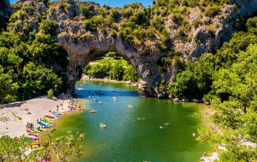 Gite Le Tilleul Vallon Pont D'Arc المظهر الخارجي الصورة